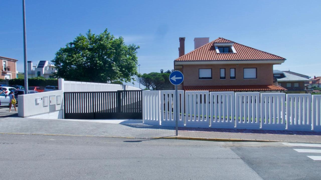 Apartamentos La Canal Soto de la Marina Bagian luar foto